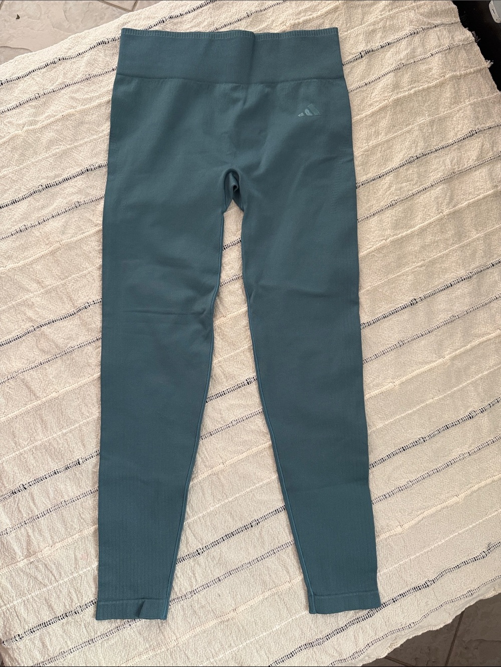 NWOT ADIDAS Teal Active High-Rise Leggings